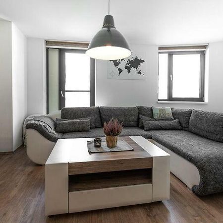 Old Town Luxury Apartment In Heart Of ブラチスラヴァ エクステリア 写真