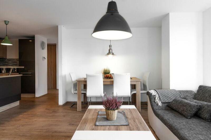 Old Town Luxury Apartment In Heart Of ブラチスラヴァ エクステリア 写真