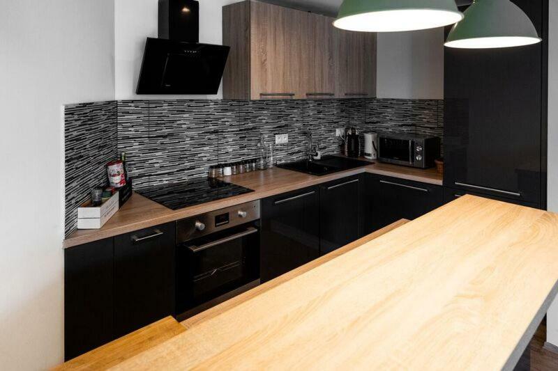 Old Town Luxury Apartment In Heart Of ブラチスラヴァ エクステリア 写真