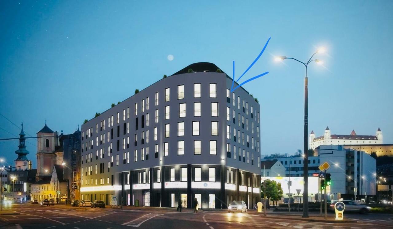 Old Town Luxury Apartment In Heart Of ブラチスラヴァ エクステリア 写真