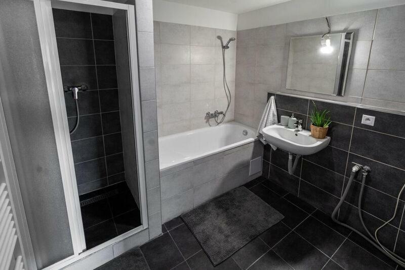 Old Town Luxury Apartment In Heart Of ブラチスラヴァ エクステリア 写真